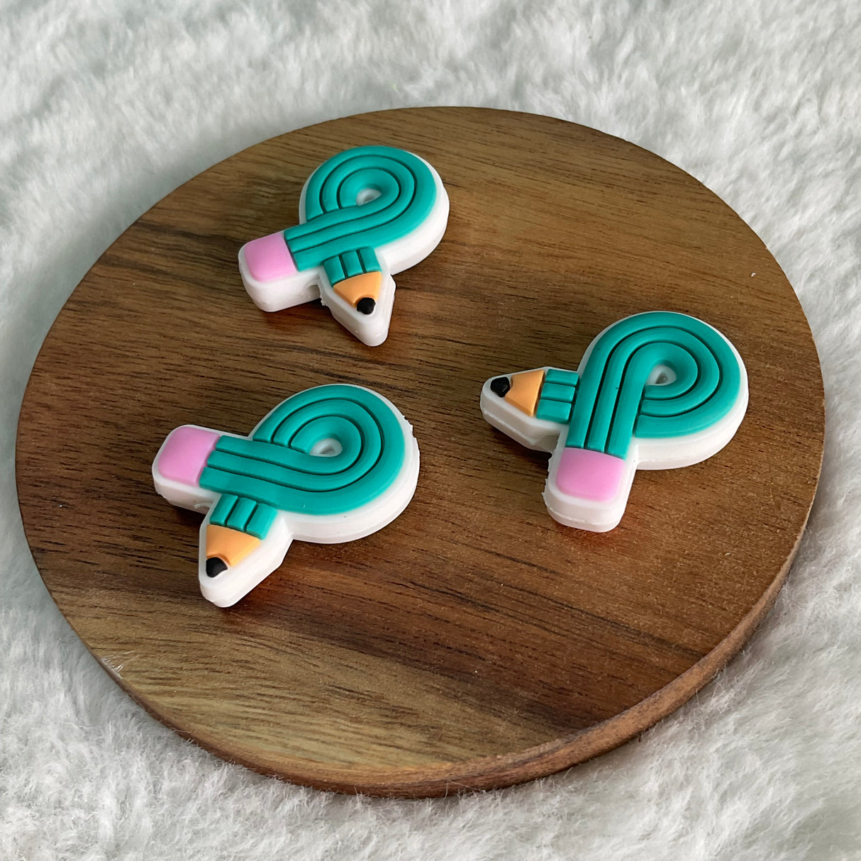 Pencil Ribbon Twist - Focal