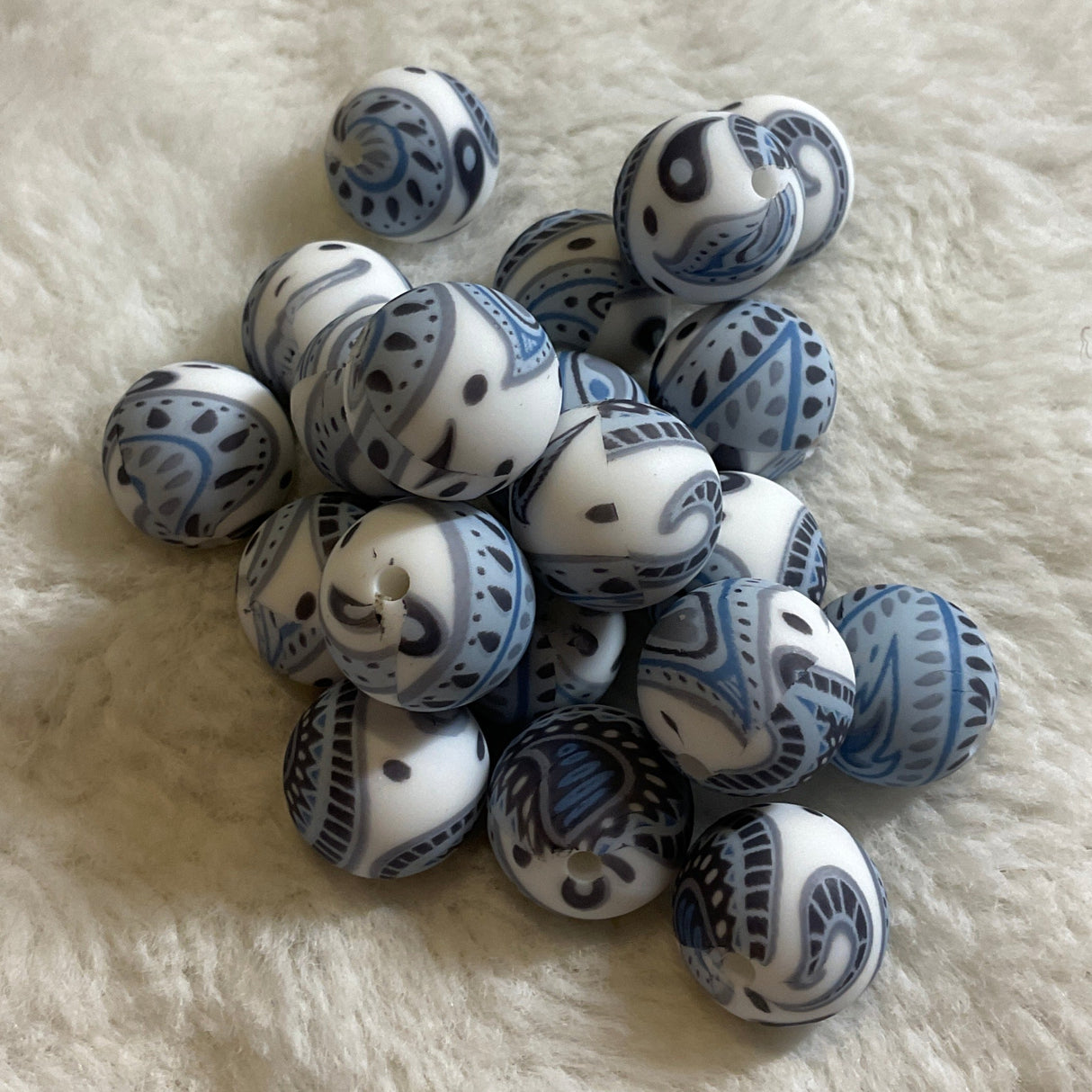 Blue Paisley Print 15mm Silicone Bead