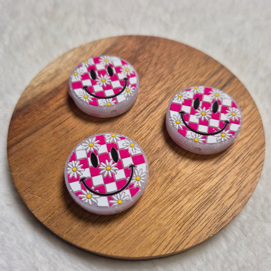 Checkered Smiley Pink - Focal