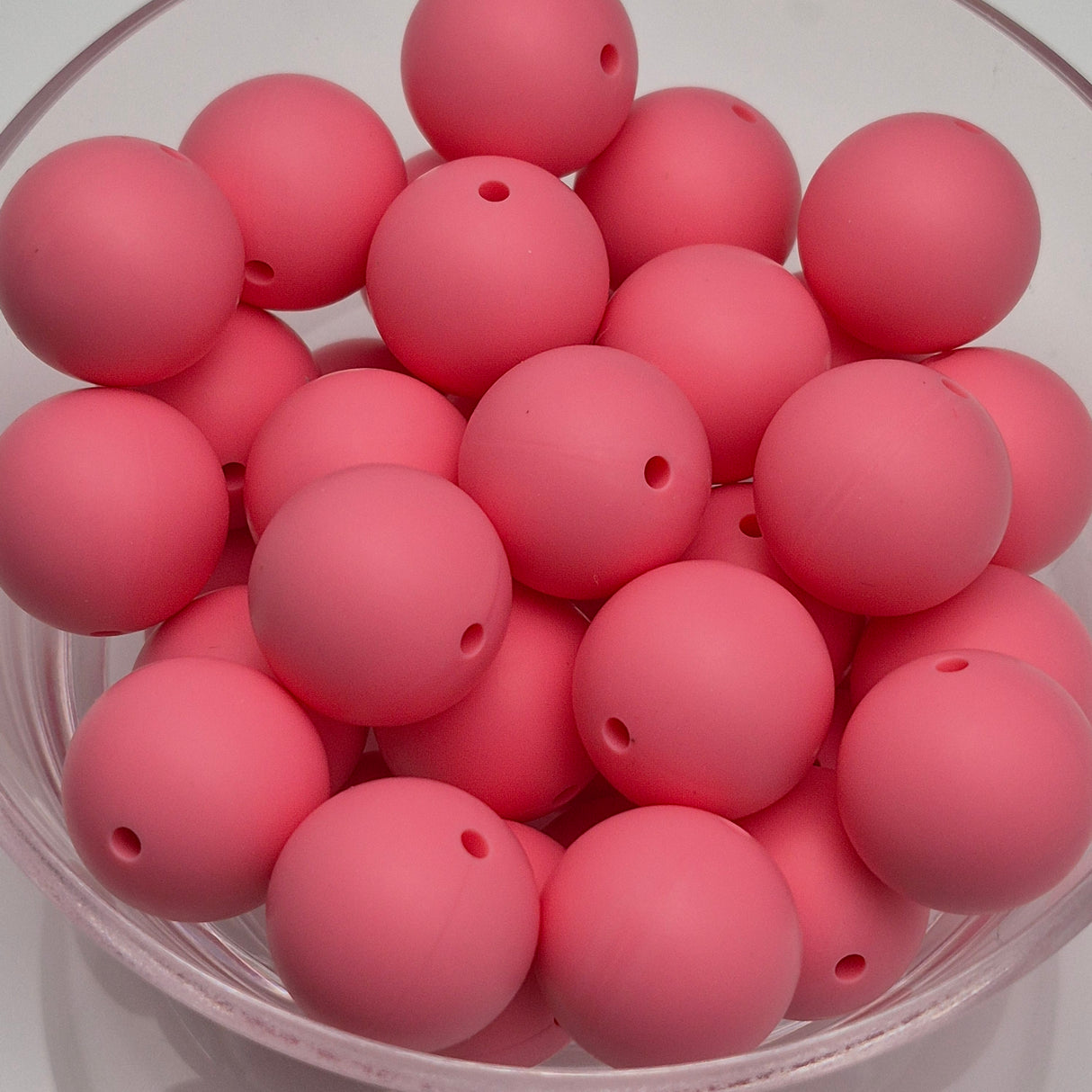Strawberry Milkshake 19mm Solid Silicone Bead