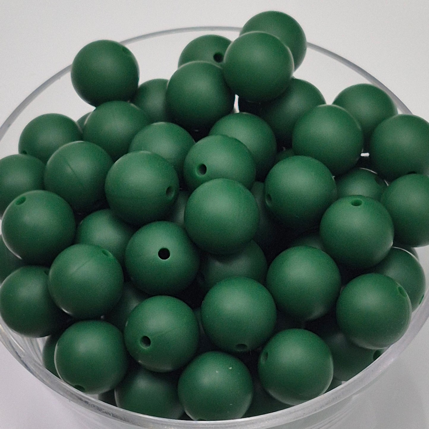 Evergreen 15mm Solid Silicone Beads