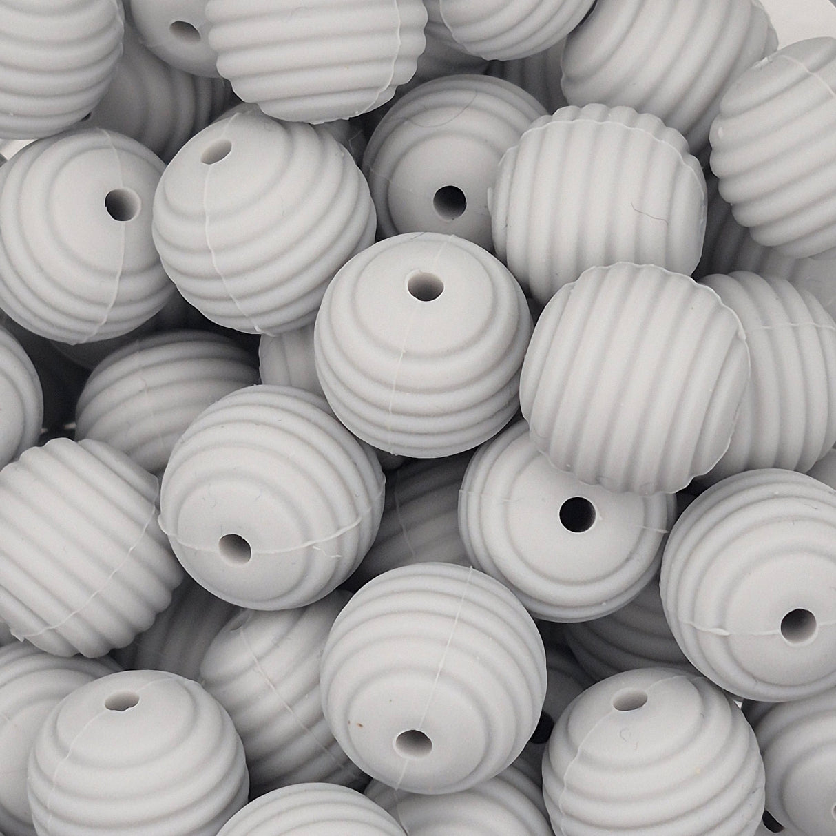 Cloudy Day Honeycomb 15mm Silicone Bead