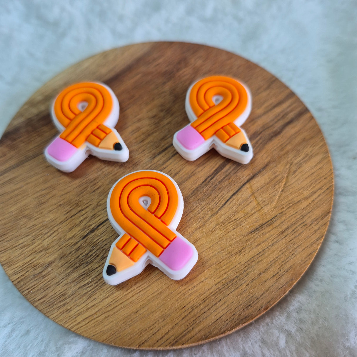 Pencil Ribbon Twist - Focal