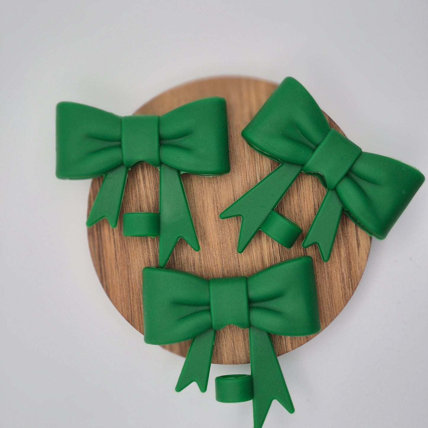 Green Bow Straw Topper