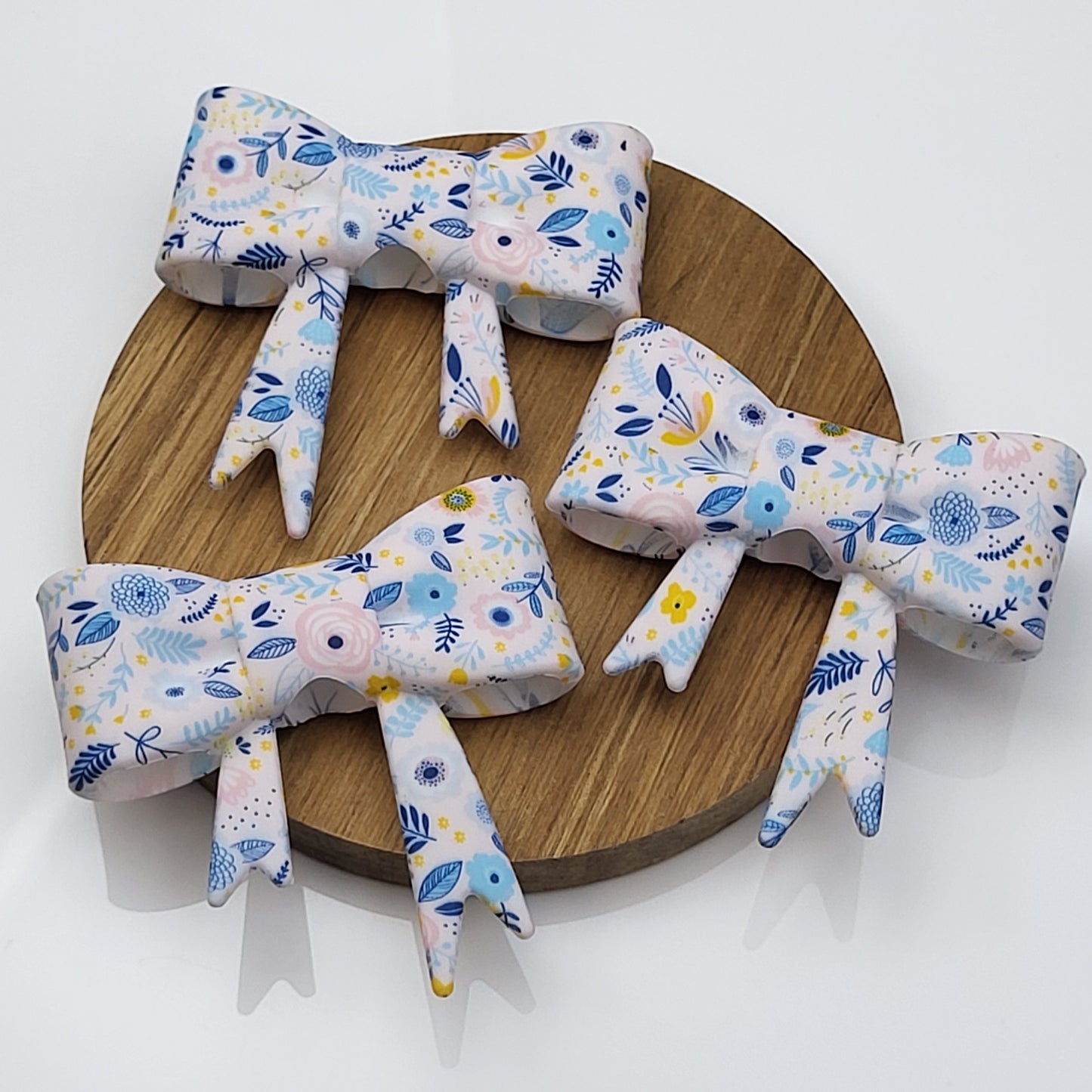 Blue Meadow Bow Bead