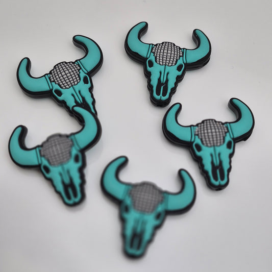 Teal Bull Skull - Focal