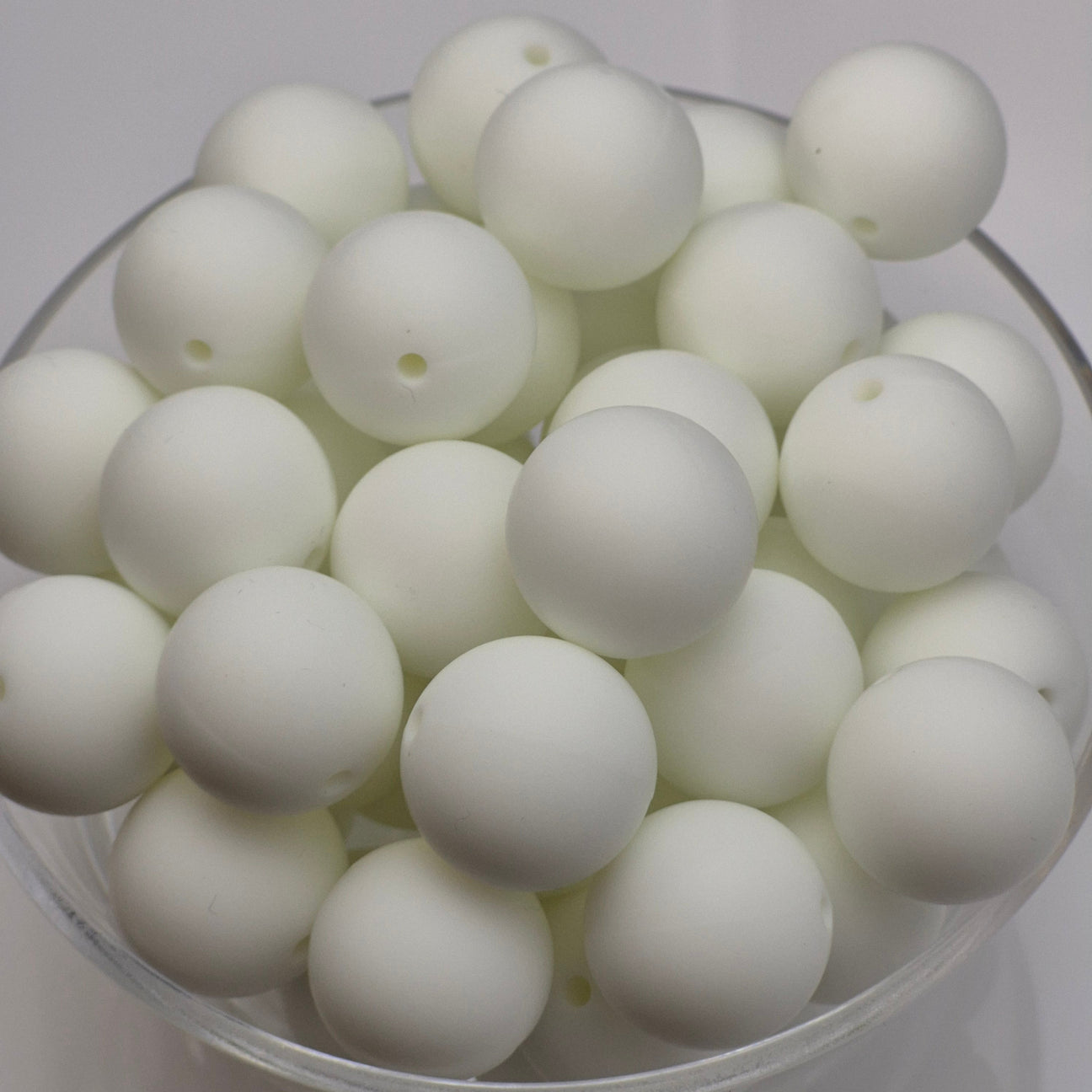 15mm solid silicone beads