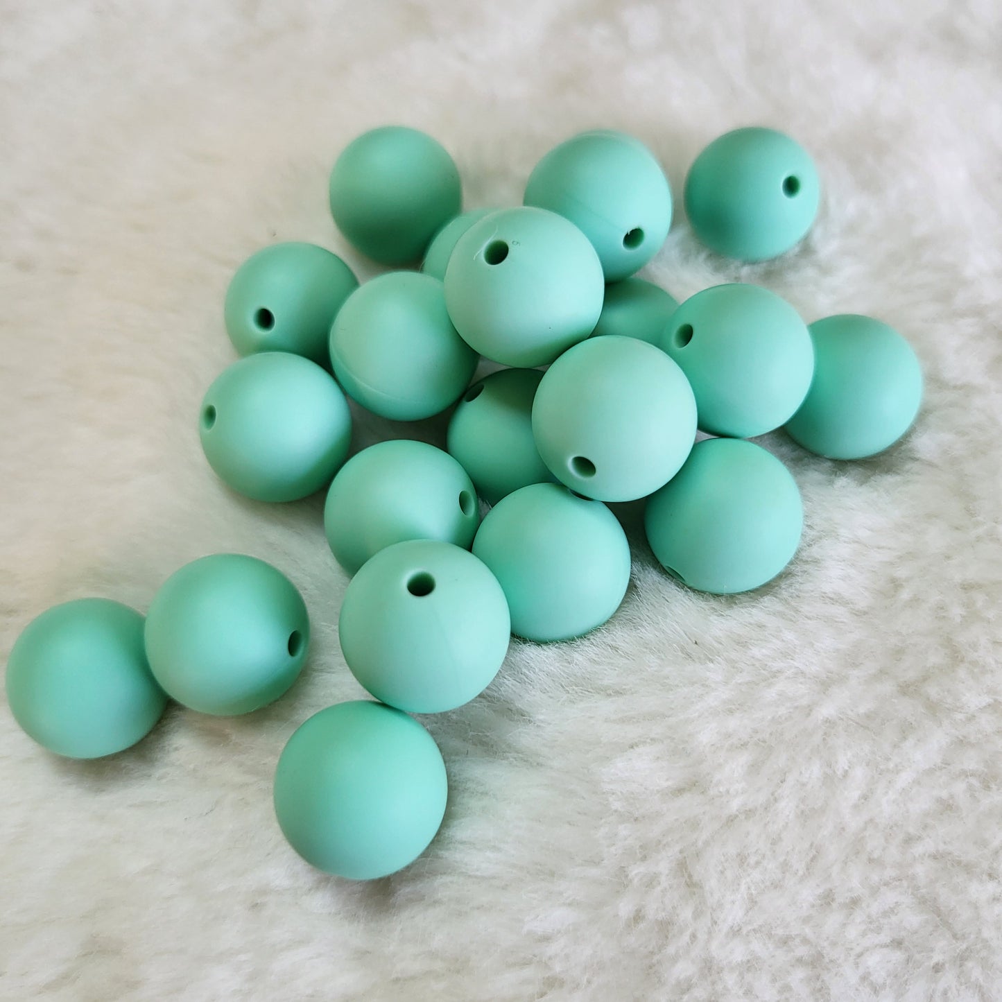 Mint 15mm Solid Silicone Beads