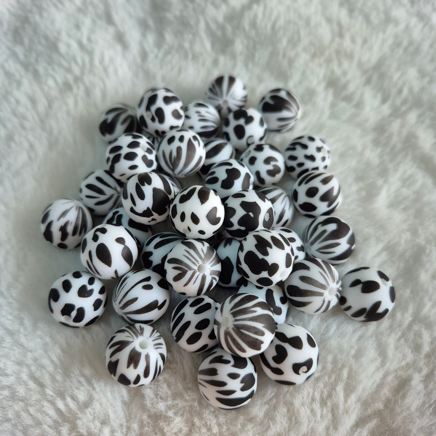 Black Spotted Animal Print 15mm Silicone Bead