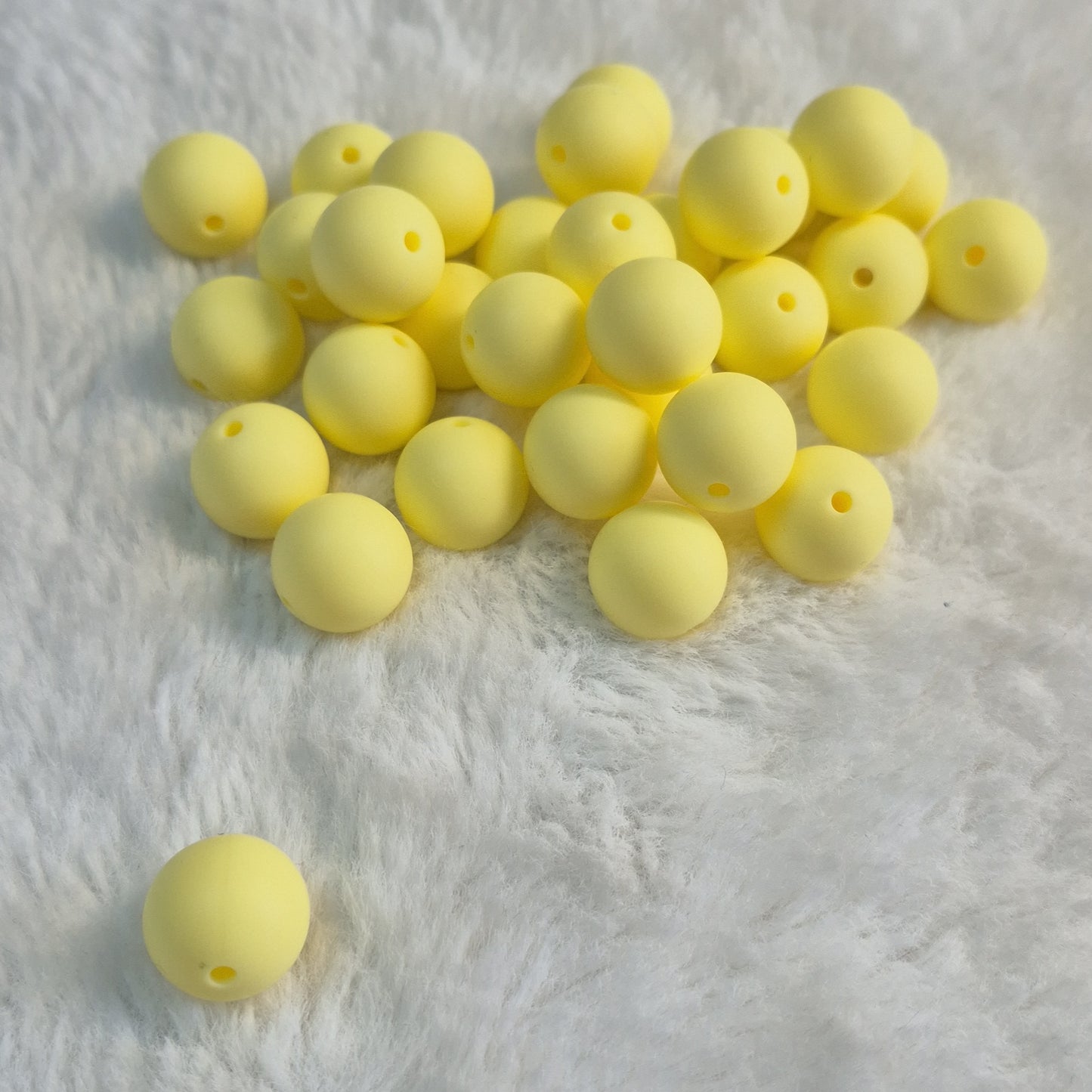 Butter Yellow 15mm Solid Silicone Beads