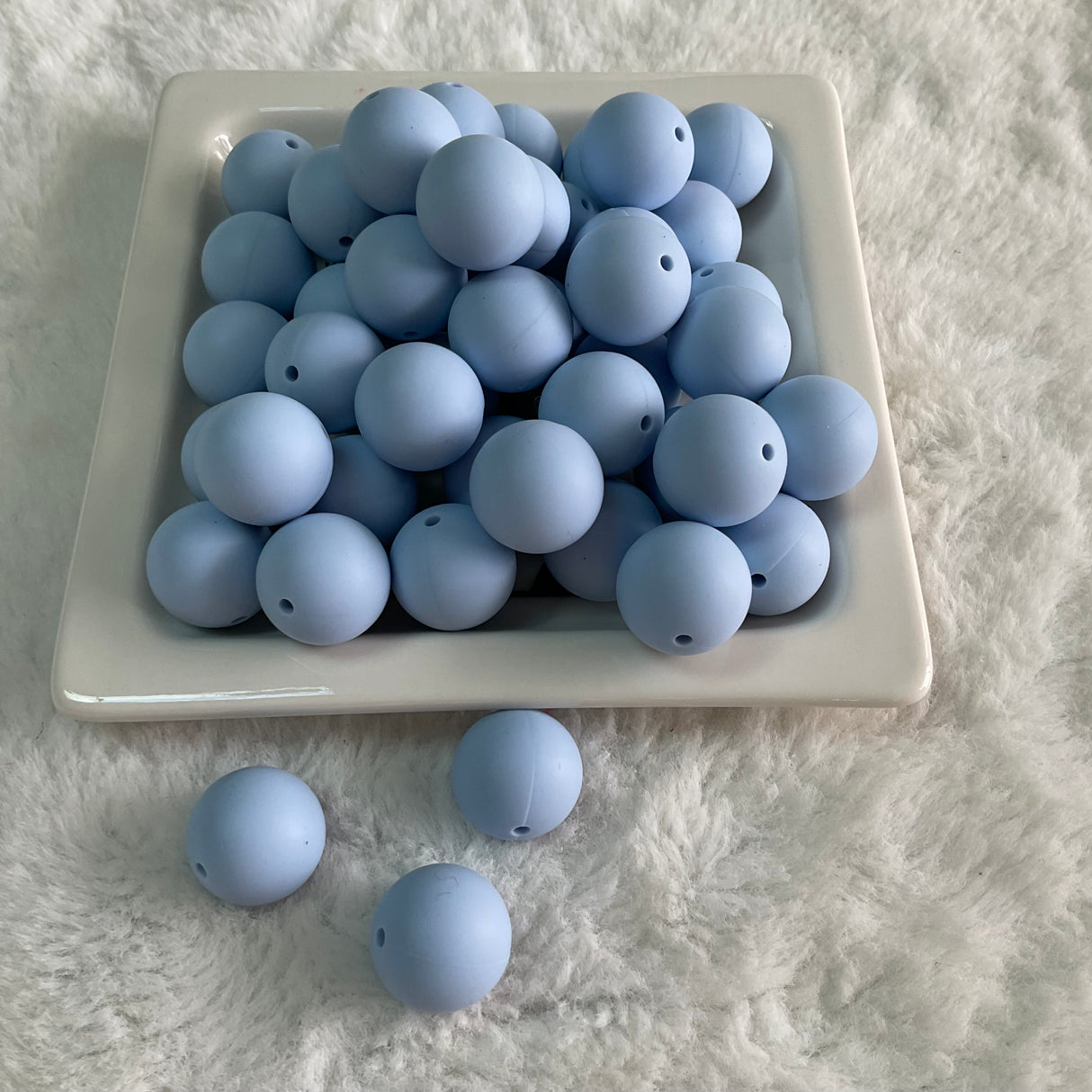 Whispering Blue 19mm Silicone Bead