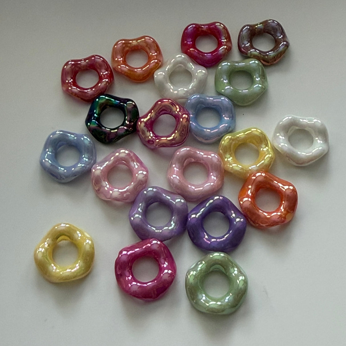 Opal Medium Wave Acrylic Spacers 16mm (set of 20)