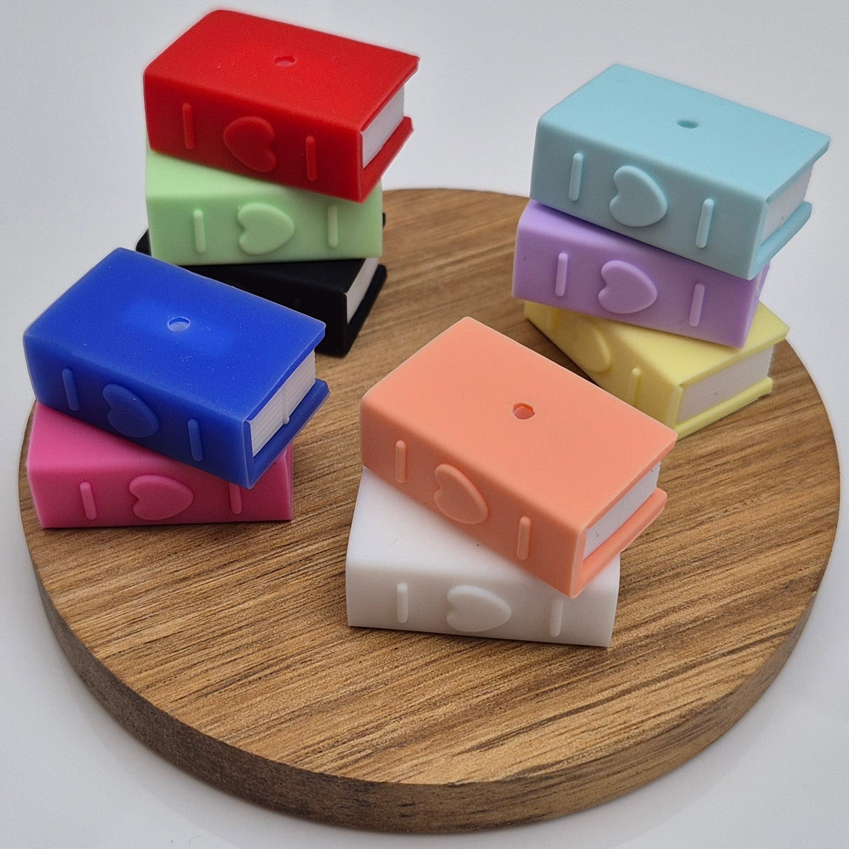 Books with Hearts - 3d Focal