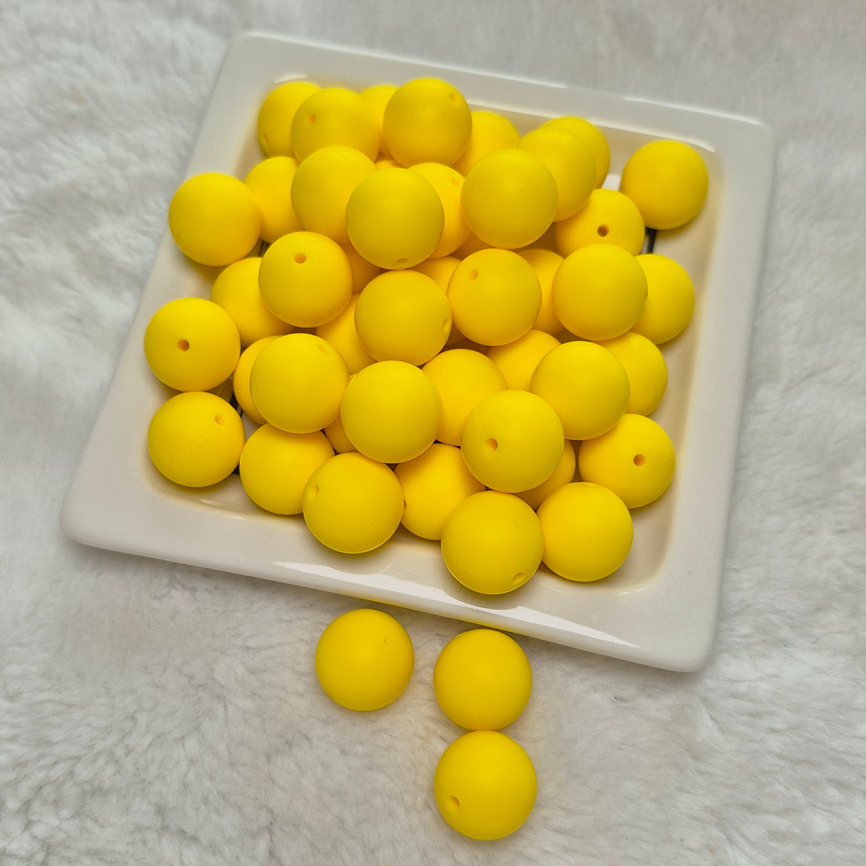 Lemon Yellow 19mm Solid Silicone Beads