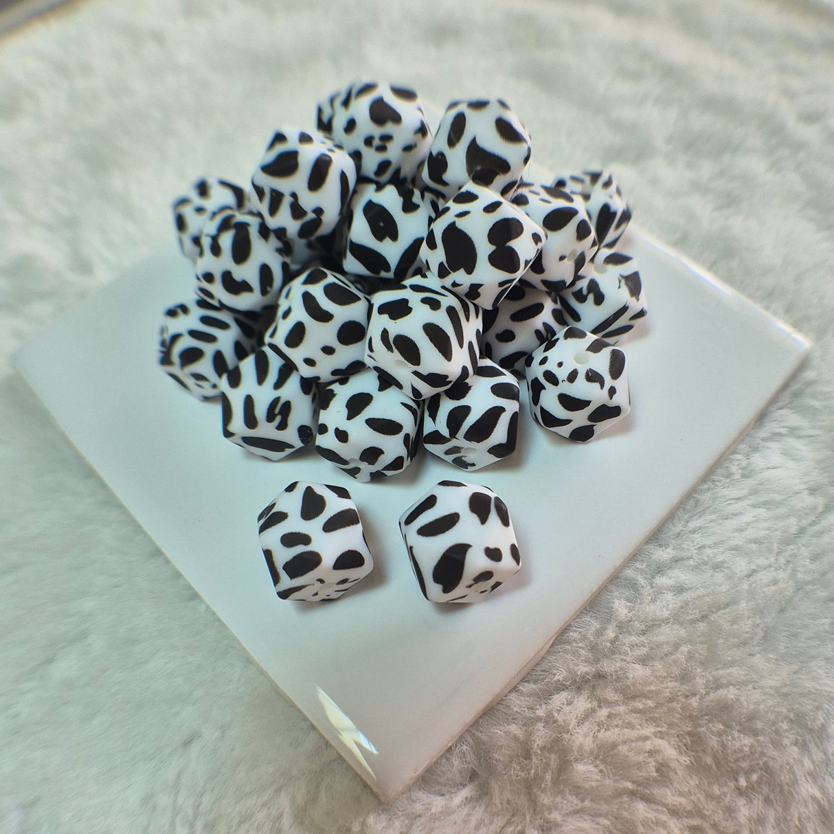 Spotted Glam 14mm Hexagon Printed Silicone Bead