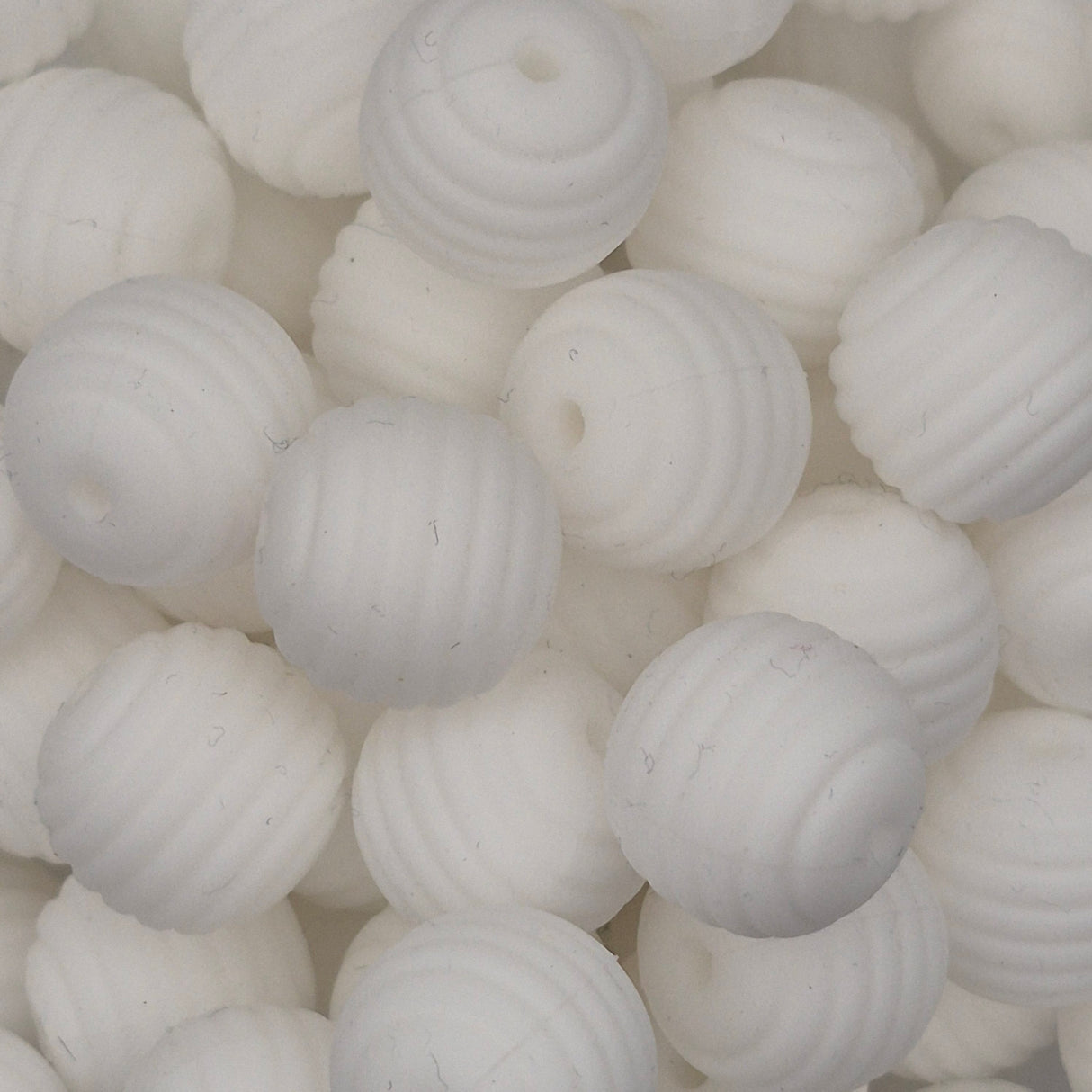 White Honeycomb 15mm Silicone Bead
