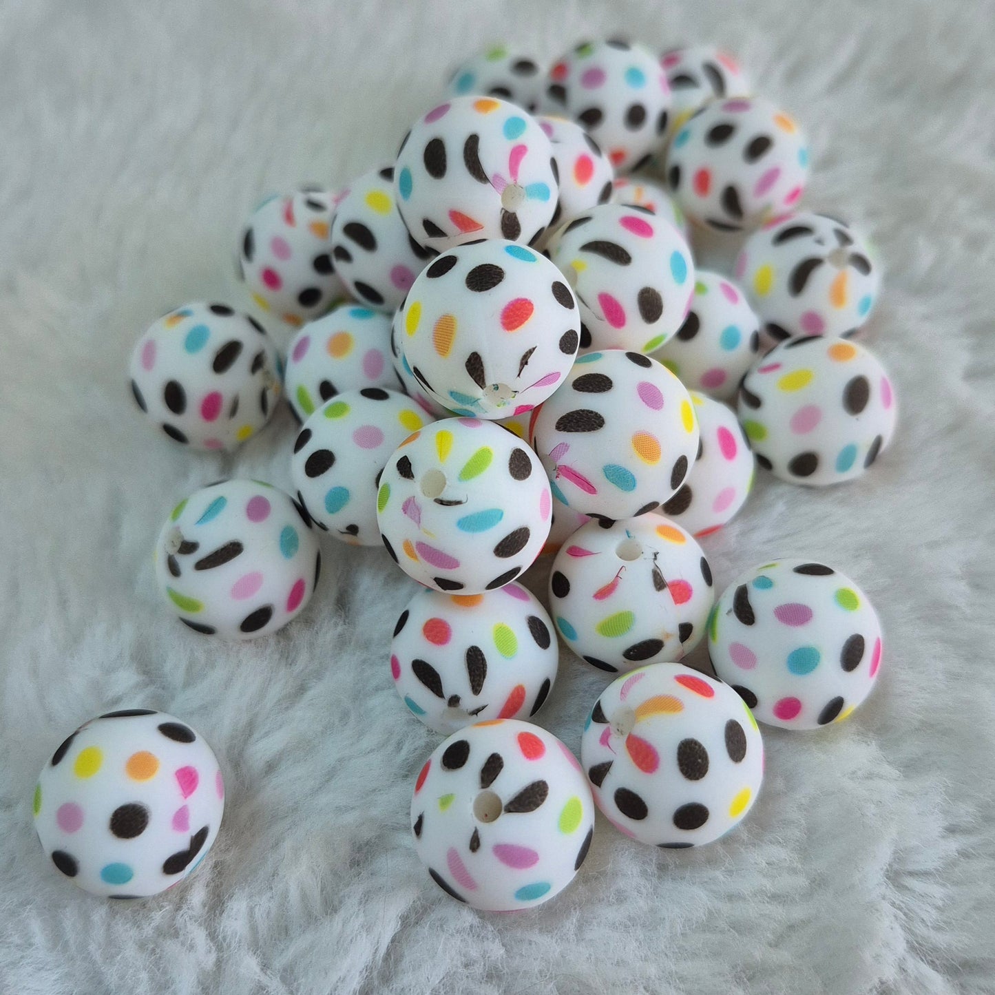 Dot Dot Dot 15mm Silicone Bead