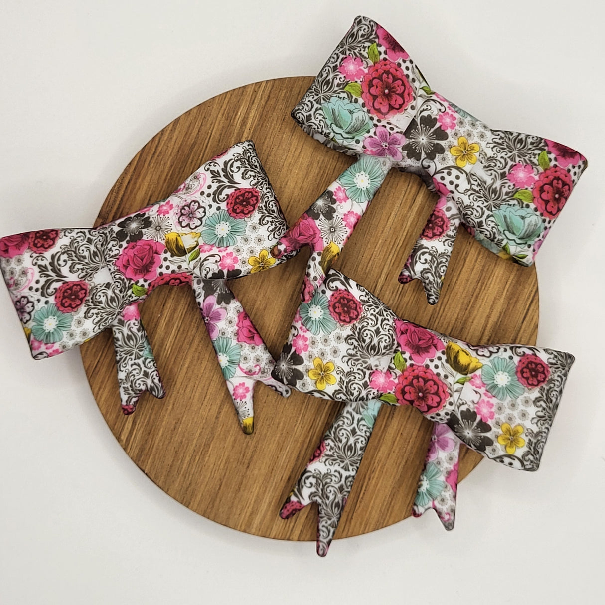 Inked Roses Bow Bead