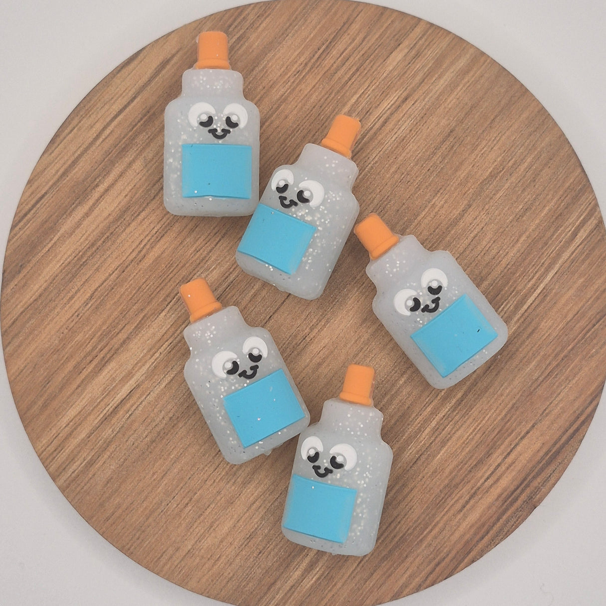 Glue Bottle -  3d Focal