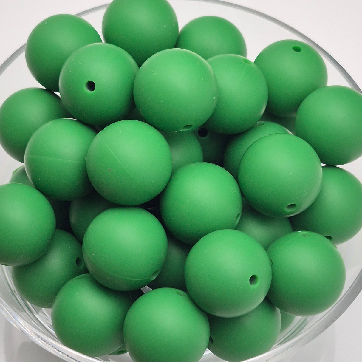 Christmas Green 19mm Solid Silicone Bead