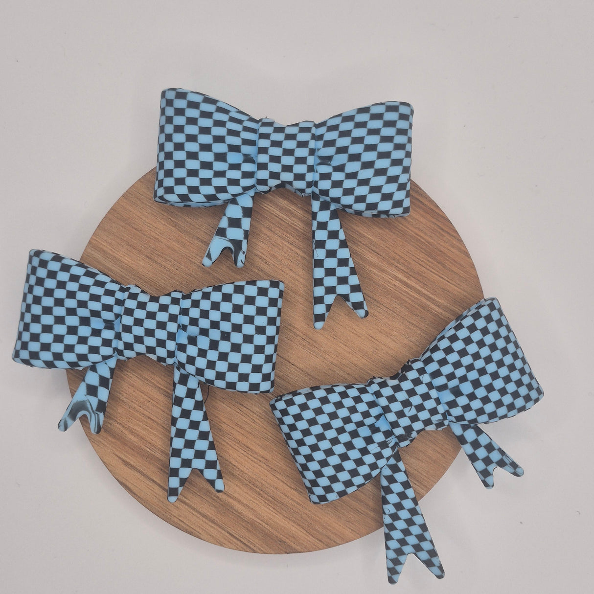 Check Me Out Baby Blue Wide Hole Bow Bead