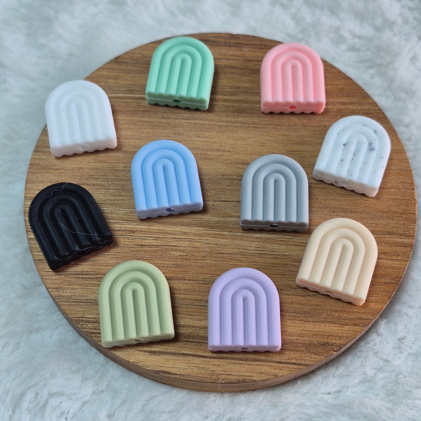 Solid Rainbow Arches - Focal