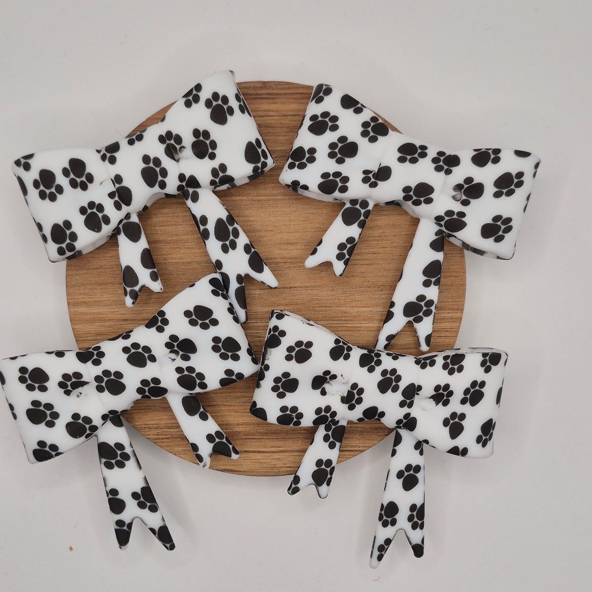 Paw Print SECOND QUALITY Bow Bead