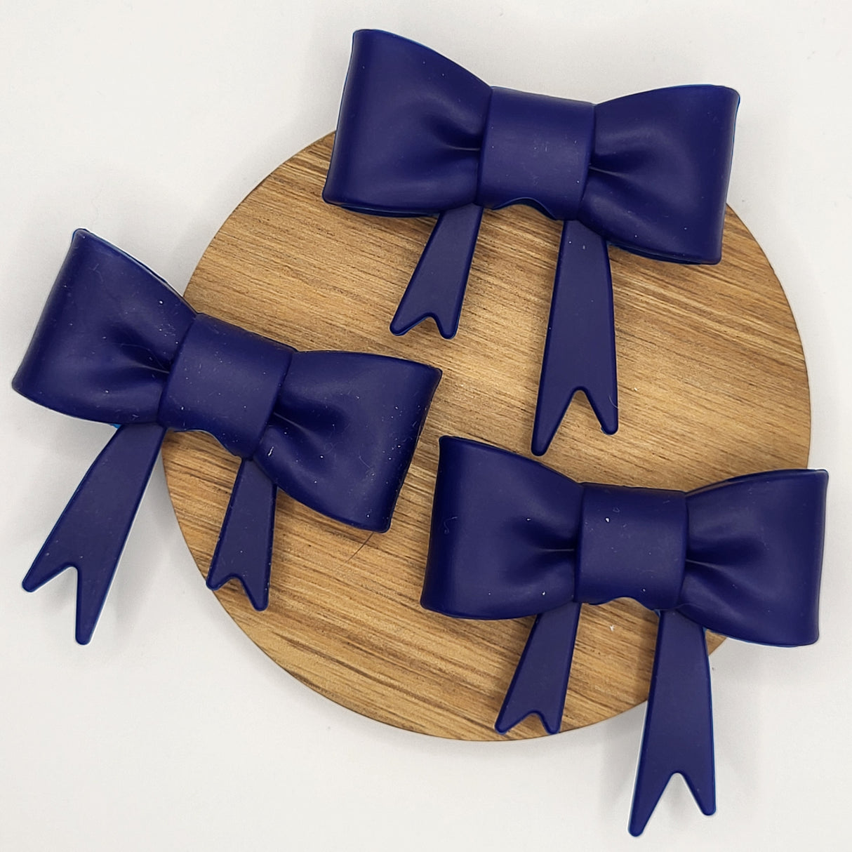 Navy Bow Bead