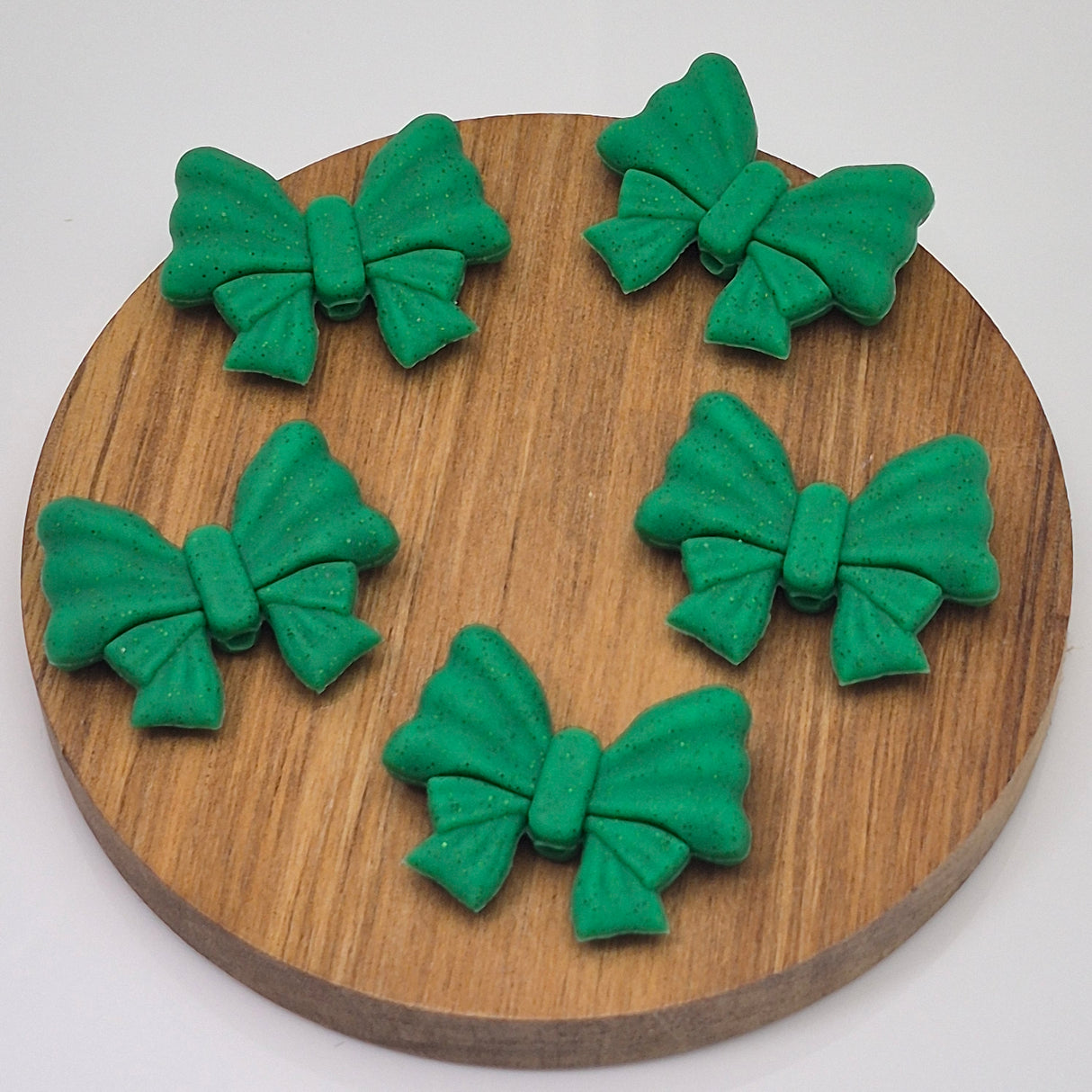 Green Solid Bows with a Bit of Glitter -  3d Focal