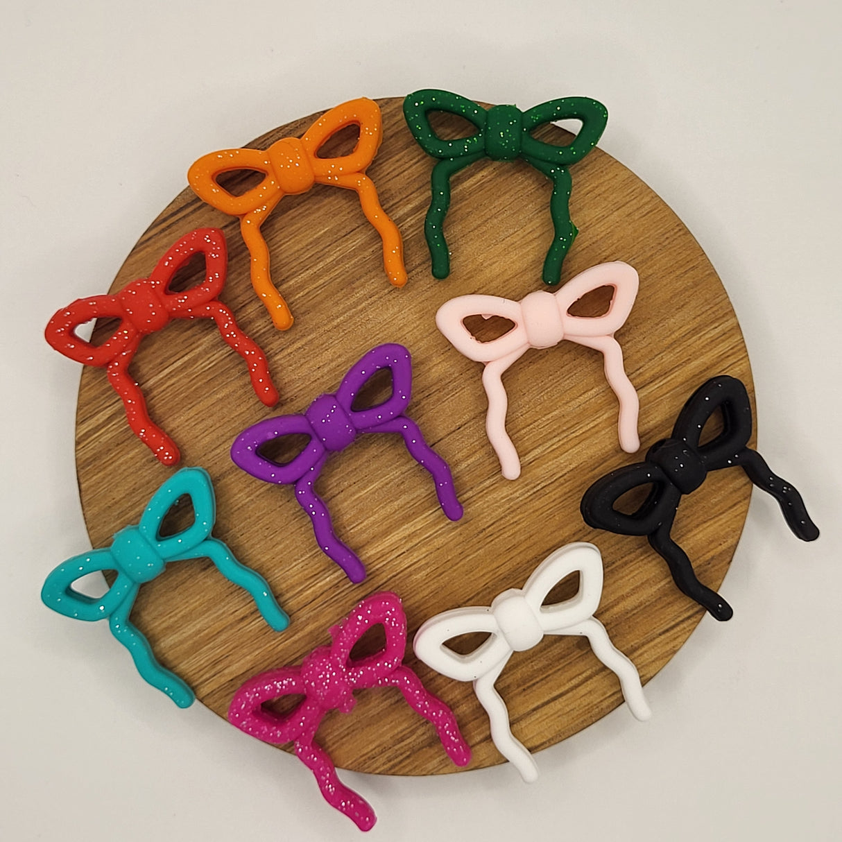 Thin Tied Bow - 3d Focal