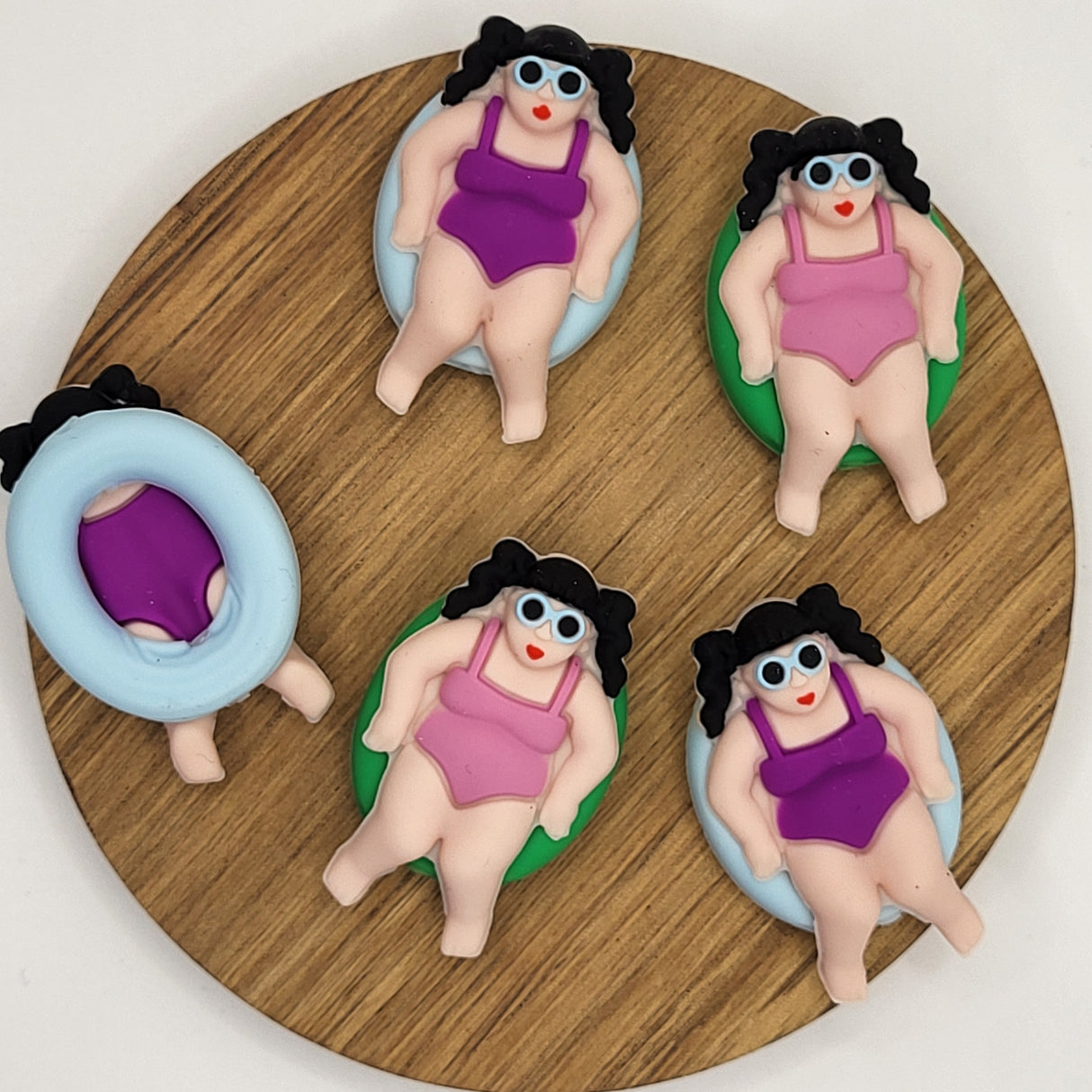 Summer Swimsuit Lady-  3d Focal