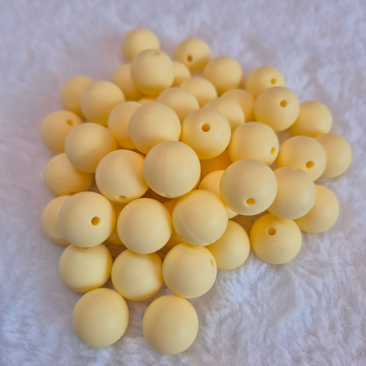 Custard 15mm Solid Silicone Beads