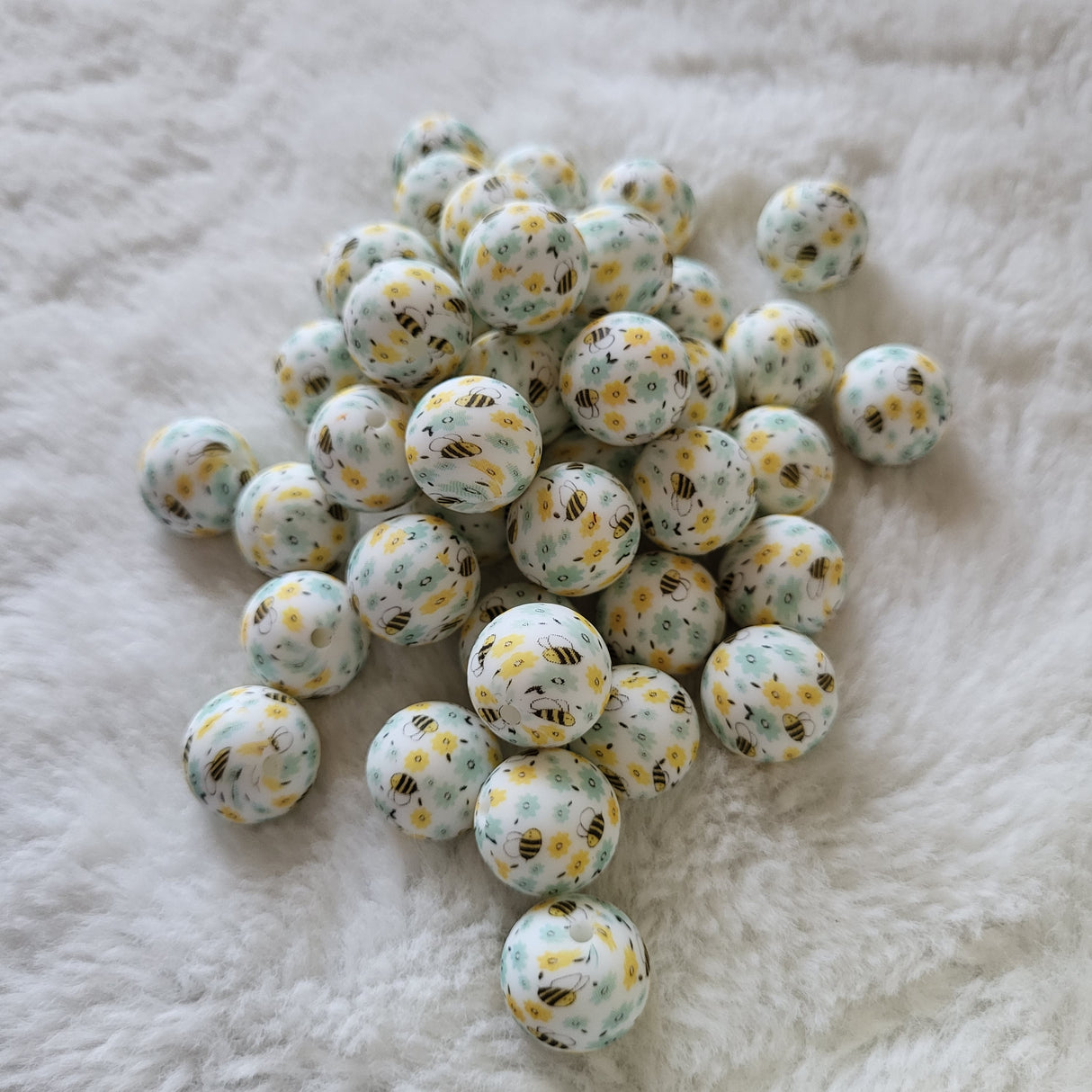 Buzzin' Bees 15mm Silicone Bead