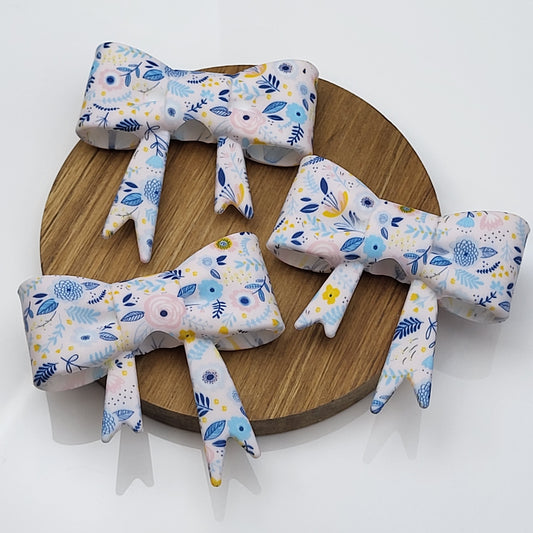 Blue Meadow Bow Bead