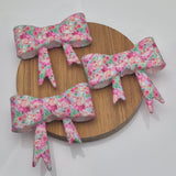 Farmer's Daughter (w/ Pig) Bow Bead