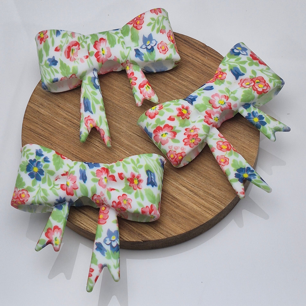 Flower Garden Bow Bead